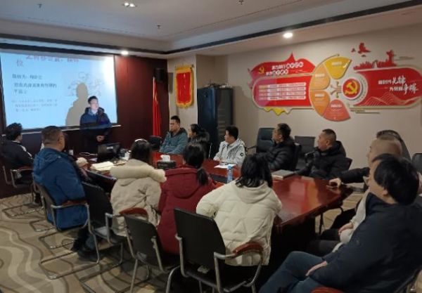 Ӧ����Ԯ��ѵ